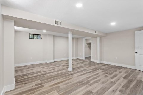 House in Ocala, Florida 6 bedrooms, 407.93 sq.m. № 1416618 - photo 21
