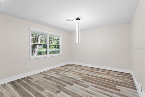 House in Ocala, Florida 6 bedrooms, 407.93 sq.m. № 1416618 - photo 8