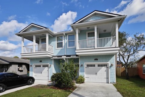Casa en alquiler en Jacksonville Beach, Florida, 4 dormitorios, 188.68 m2 № 801046 - foto 1