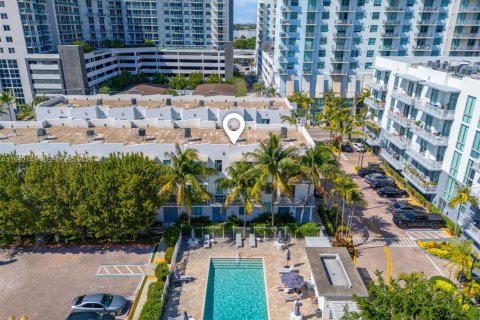 Townhouse in Hollywood, Florida 3 bedrooms, 211.07 sq.m. № 2058594 - photo 4