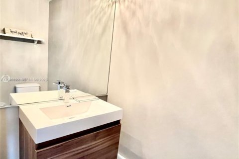 Copropriété à louer à Miami, Floride: 1 chambre, 82.22 m2 № 2146094 - photo 8
