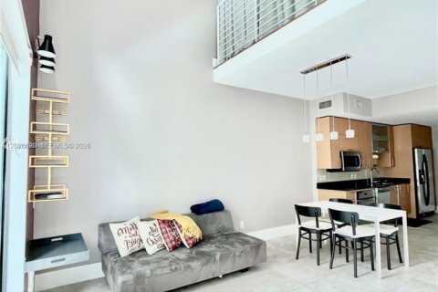 Copropriété à louer à Miami, Floride: 1 chambre, 82.22 m2 № 2146094 - photo 11