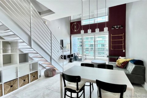 Copropriété à louer à Miami, Floride: 1 chambre, 82.22 m2 № 2146094 - photo 4