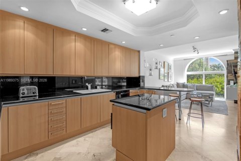 Купить кондоминиум в Ки-Бискейн, Флорида 3 спальни, 263.84м2, № 2051965 - фото 13