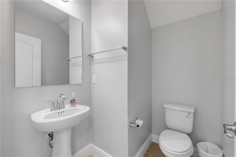 House in Edgewater, Florida 4 bedrooms, 287.81 sq.m. № 1831710 - photo 14