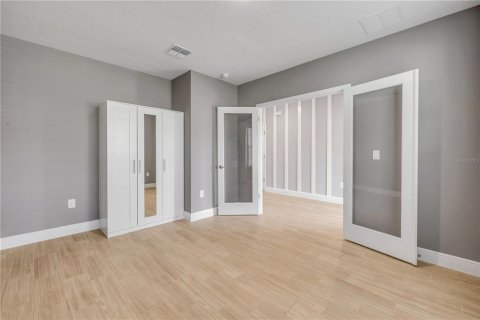 House in Edgewater, Florida 4 bedrooms, 287.81 sq.m. № 1831710 - photo 13