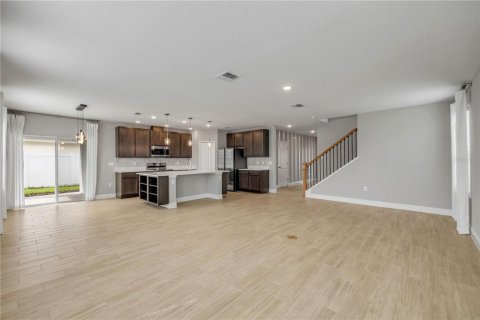 House in Edgewater, Florida 4 bedrooms, 287.81 sq.m. № 1831710 - photo 8