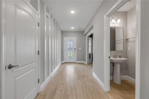 House in Edgewater, Florida 4 bedrooms, 287.81 sq.m. № 1831710 - photo 11