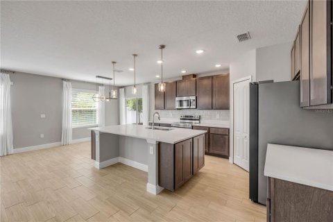 House in Edgewater, Florida 4 bedrooms, 287.81 sq.m. № 1831710 - photo 3