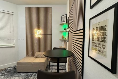 Снять в аренду кондоминиум в Дорал, Флорида 3 спальни, 128.67м2, № 1967259 - фото 8