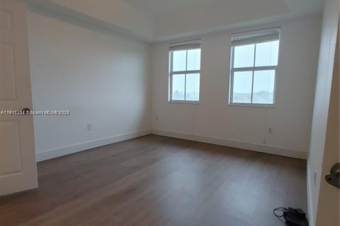 Снять в аренду кондоминиум в Дорал, Флорида 3 спальни, 128.67м2, № 1967259 - фото 14