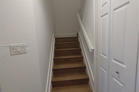 Снять в аренду кондоминиум в Дорал, Флорида 3 спальни, 128.67м2, № 1967259 - фото 9