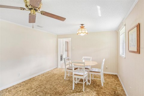 House in Bushnell, Florida 3 bedrooms, 124.86 sq.m. № 2388809 - photo 24
