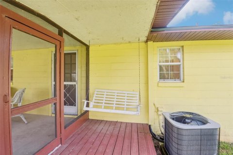 House in Bushnell, Florida 3 bedrooms, 124.86 sq.m. № 2388809 - photo 14