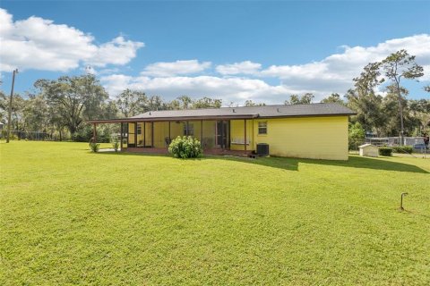 House in Bushnell, Florida 3 bedrooms, 124.86 sq.m. № 2388809 - photo 9