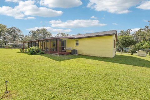 House in Bushnell, Florida 3 bedrooms, 124.86 sq.m. № 2388809 - photo 7