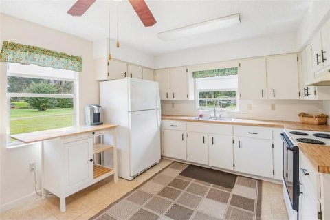 House in Bushnell, Florida 3 bedrooms, 124.86 sq.m. № 2388809 - photo 18