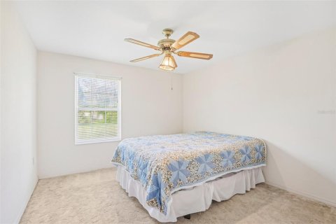 House in Bushnell, Florida 3 bedrooms, 124.86 sq.m. № 2388809 - photo 20