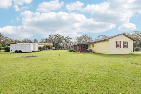 House in Bushnell, Florida 3 bedrooms, 124.86 sq.m. № 2388809 - photo 8