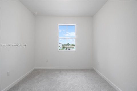 Снять в аренду таунхаус в Хомстед, Флорида 4 спальни, 169.83м2, № 1987238 - фото 25