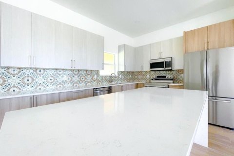 Villa ou maison à vendre à Port Charlotte, Floride: 4 chambres, 156.08 m2 № 2170024 - photo 9