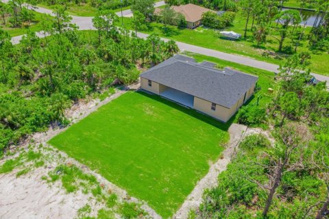 Villa ou maison à vendre à Port Charlotte, Floride: 4 chambres, 156.08 m2 № 2170024 - photo 5