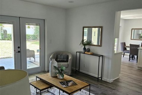 House in Seminole, Florida 4 bedrooms, 177.81 sq.m. № 1805583 - photo 8