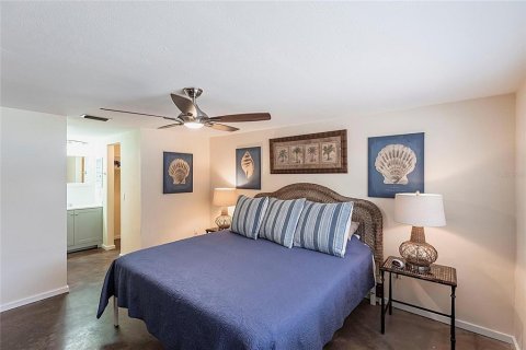 Propiedad comercial en venta en Punta Gorda, Florida, 4 dormitorios, 203.64 m2 № 1675154 - foto 10
