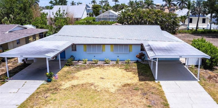 Propiedad comercial en Punta Gorda, Florida 4 dormitorios, 203.64 m2 № 1675154