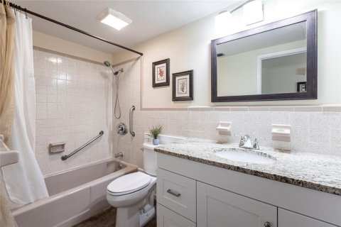 Propiedad comercial en venta en Punta Gorda, Florida, 4 dormitorios, 203.64 m2 № 1675154 - foto 15