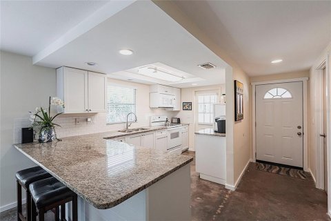 Propiedad comercial en venta en Punta Gorda, Florida, 4 dormitorios, 203.64 m2 № 1675154 - foto 5