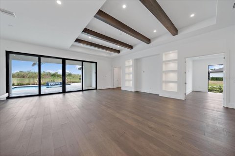 Купить виллу или дом в Сарасота, Флорида 9 комнат, 308.71м2, № 973501 - фото 27
