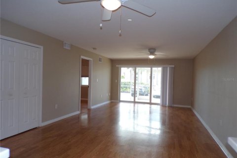 Condo in Punta Gorda, Florida, 2 bedrooms № 2214048 - photo 7