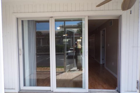 Condo in Punta Gorda, Florida, 2 bedrooms № 2214048 - photo 23