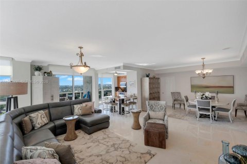 Condominio en venta en Fort Lauderdale, Florida, 3 dormitorios, 170.57 m2 № 2028518 - foto 3