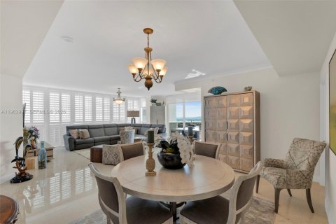 Condominio en venta en Fort Lauderdale, Florida, 3 dormitorios, 170.57 m2 № 2028518 - foto 8
