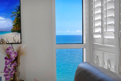 Condominio en venta en Fort Lauderdale, Florida, 3 dormitorios, 170.57 m2 № 2028518 - foto 6