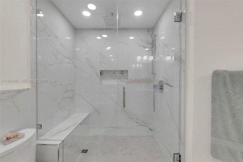 Condominio en venta en Fort Lauderdale, Florida, 3 dormitorios, 170.57 m2 № 2028518 - foto 17