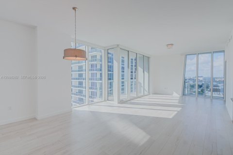 Condo à Miami, Floride, 2 chambres  № 2415642
