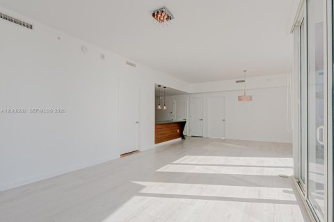 Copropriété à louer à Miami, Floride: 2 chambres, 113.9 m2 № 2415642 - photo 11
