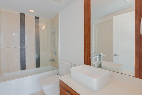 Copropriété à louer à Miami, Floride: 2 chambres, 113.9 m2 № 2415642 - photo 17