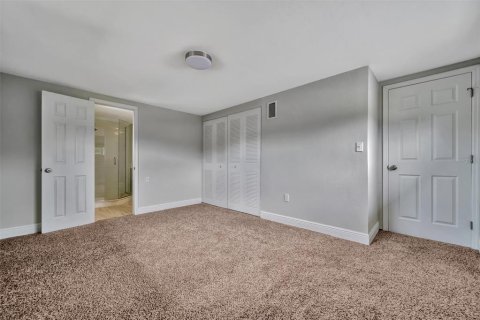 House in Palmetto, Florida 4 bedrooms, 179.12 sq.m. № 1901855 - photo 29