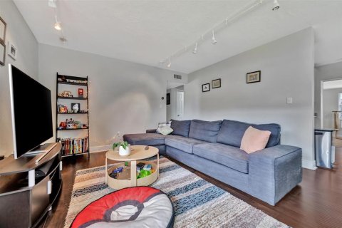 Casa en venta en Palmetto, Florida, 4 dormitorios, 179.12 m2 № 1901855 - foto 15