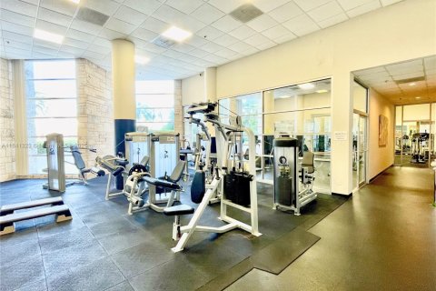 Condo in Miami Beach, Florida, 2 bedrooms  № 1832255 - photo 26