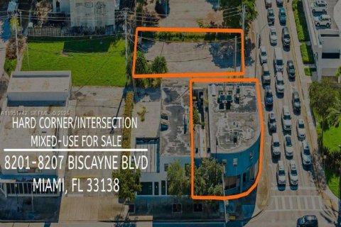 Propiedad comercial en venta en Miami, Florida № 2153162 - foto 1