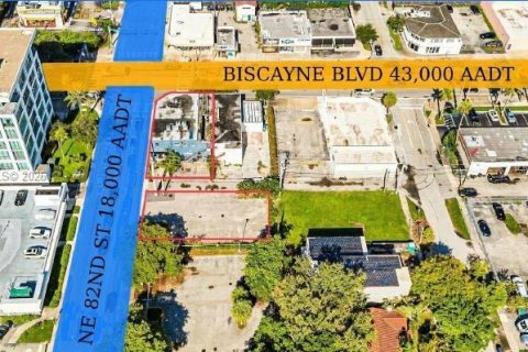 Propiedad comercial en venta en Miami, Florida № 2153162 - foto 3