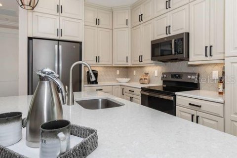 House in Venice, Florida 2 bedrooms, 138.52 sq.m. № 597417 - photo 6