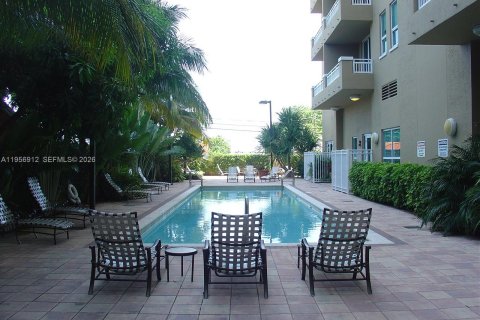 Condominio en alquiler en Miami, Florida, 1 dormitorio, 66.05 m2 № 2011798 - foto 12