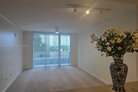 Condominio en alquiler en Miami, Florida, 1 dormitorio, 66.05 m2 № 2011798 - foto 19