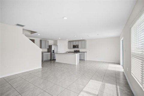 Villa ou maison à louer à Wimauma, Floride: 5 chambres, 248.42 m2 № 2380788 - photo 6